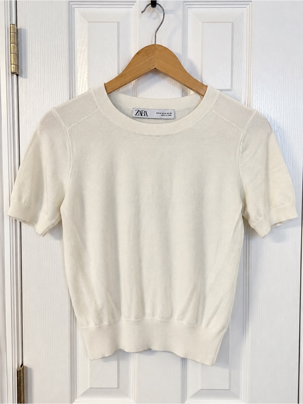 Zara Cream Ivory Short Sleeve Fine Knit Sweater Top Size M
